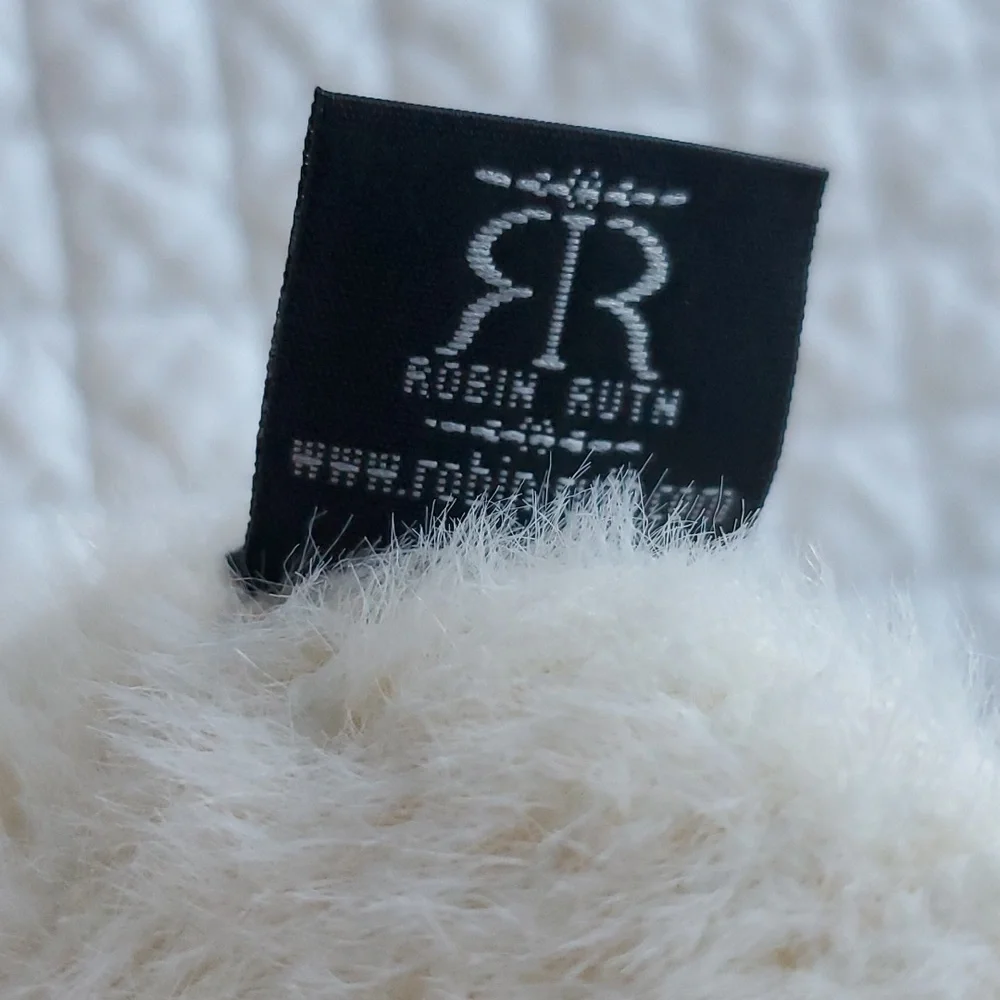 Robin Ruth Beanie - Picture 4 of 9